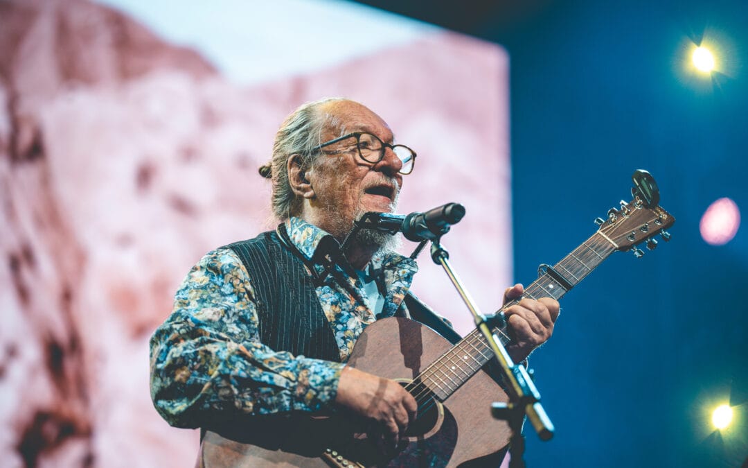 Gospelmusiikin pioneerille Jaakko Löytylle elämäntyöpalkinto Glow Festivalissa
